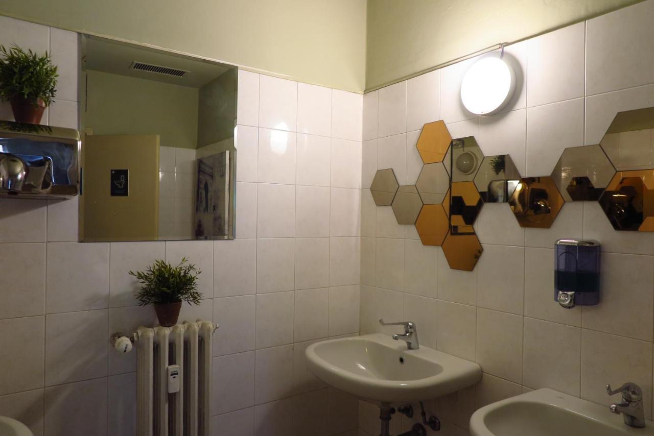 Koala Hostel Milan Exterior photo